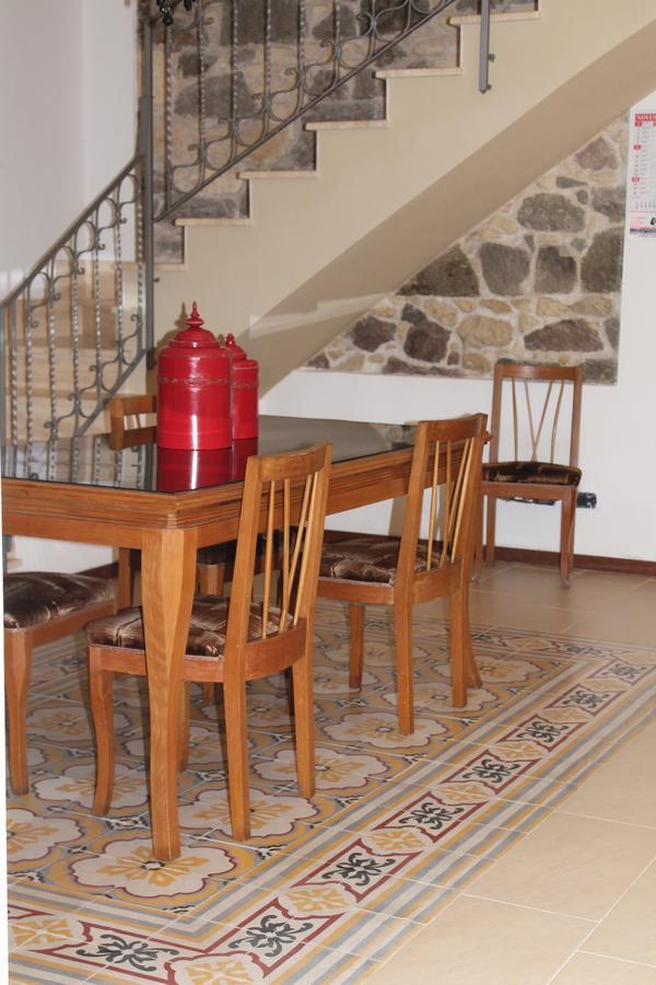 B&B Danonna Ittiri Ngoại thất bức ảnh