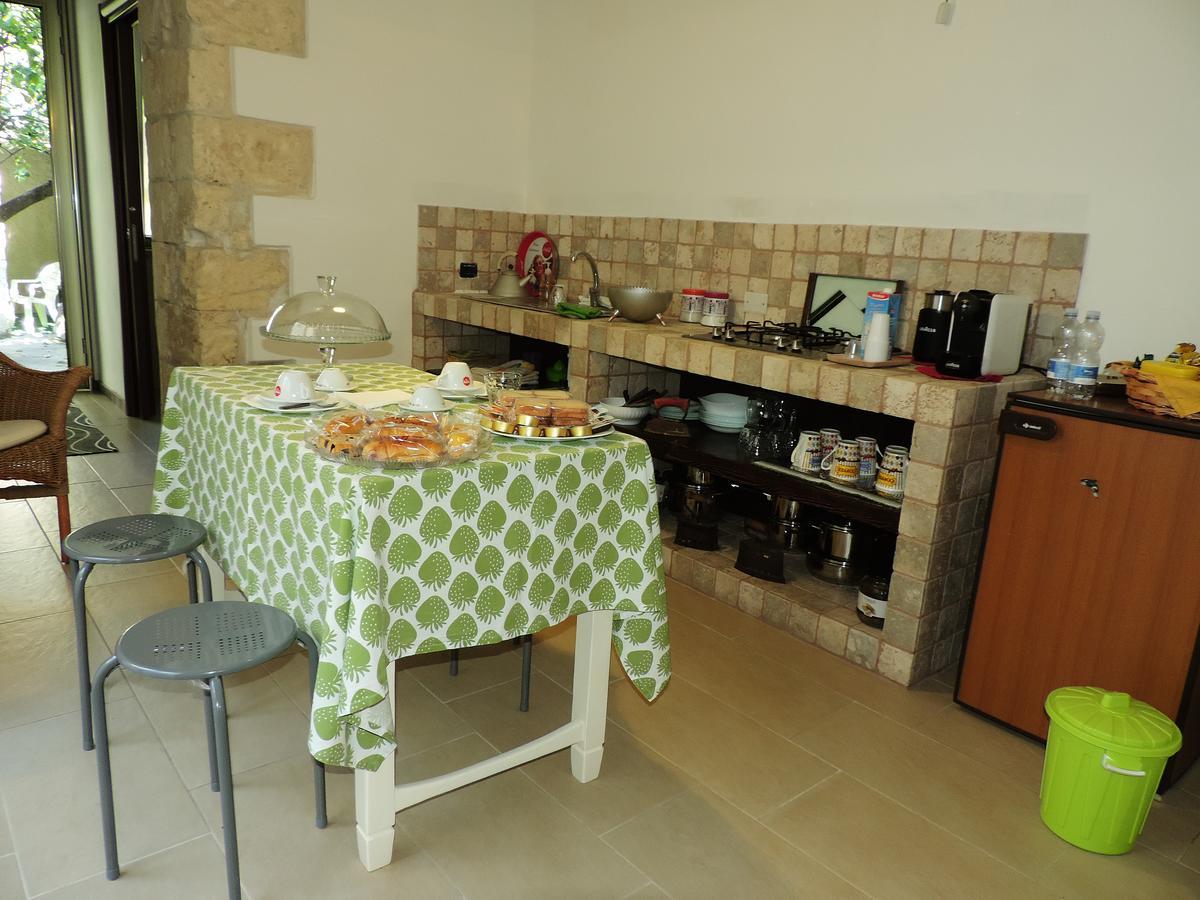 B&B Danonna Ittiri Ngoại thất bức ảnh
